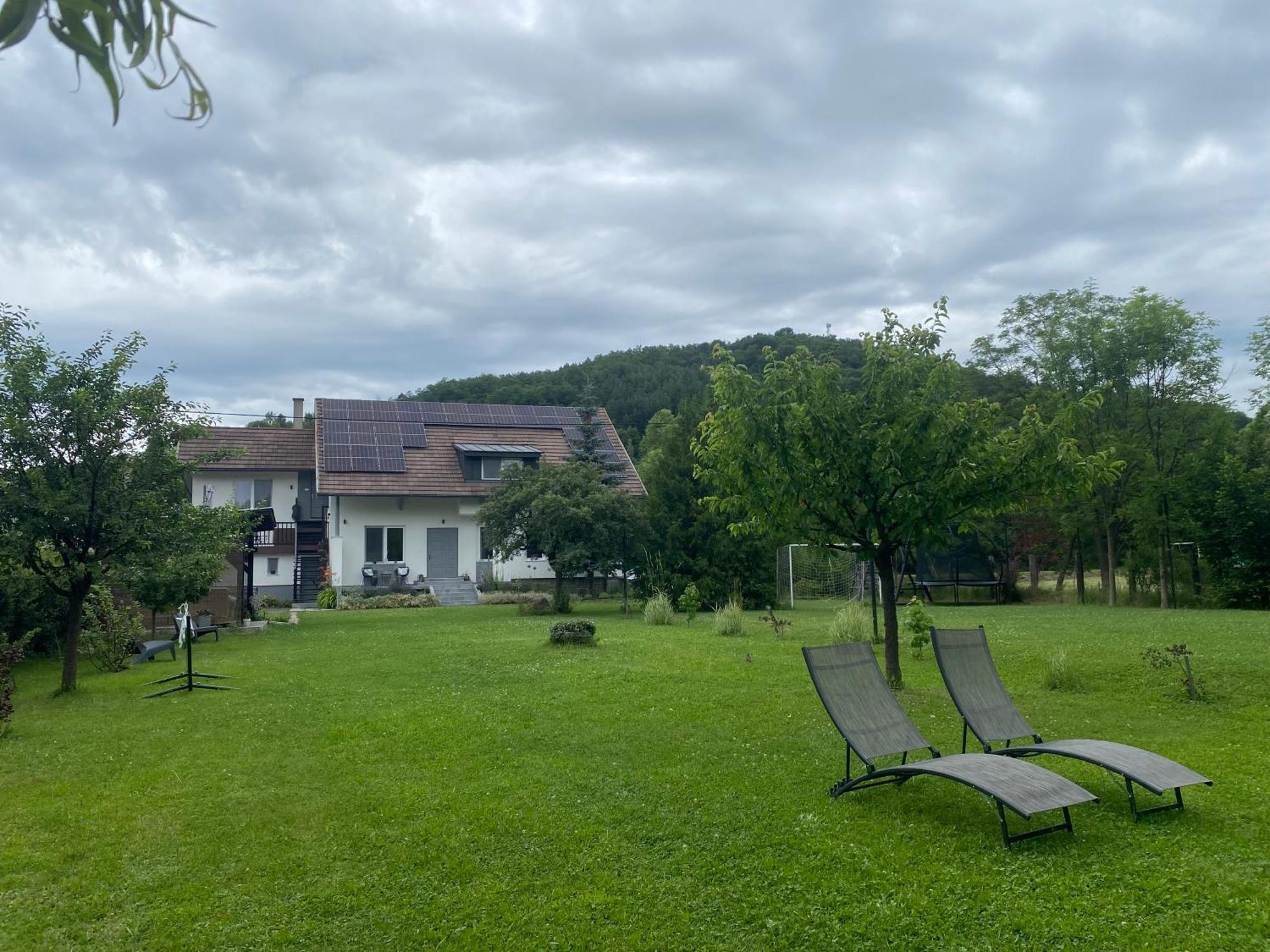Pensiunea Sovirag Praid Buitenkant foto